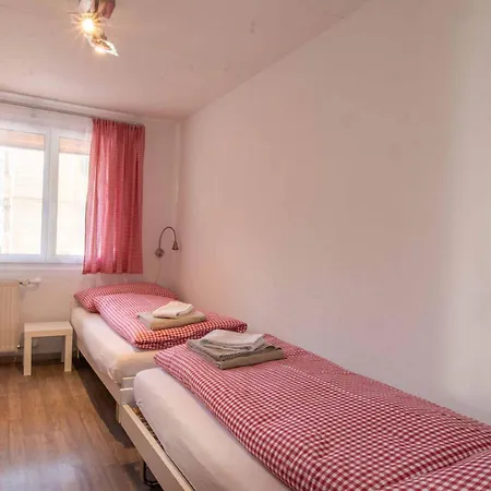 Azeno Eg Apartment *